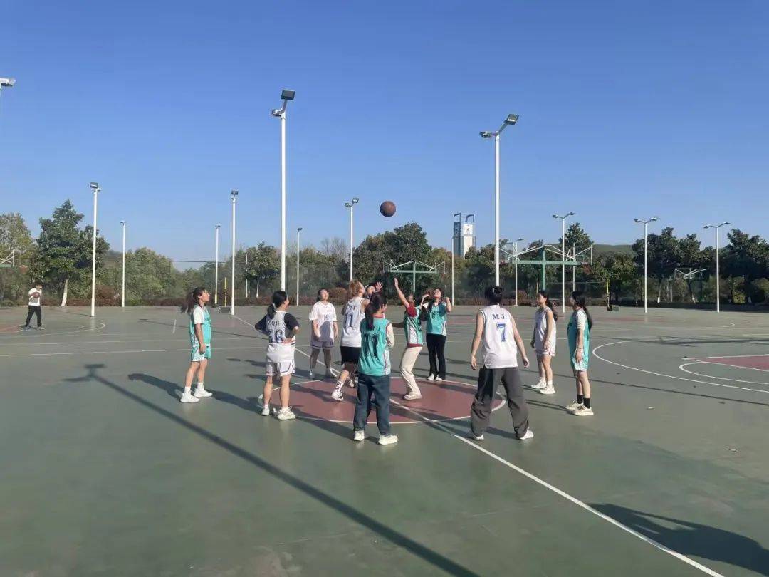 全球篮球决赛即将打响热血飞扬