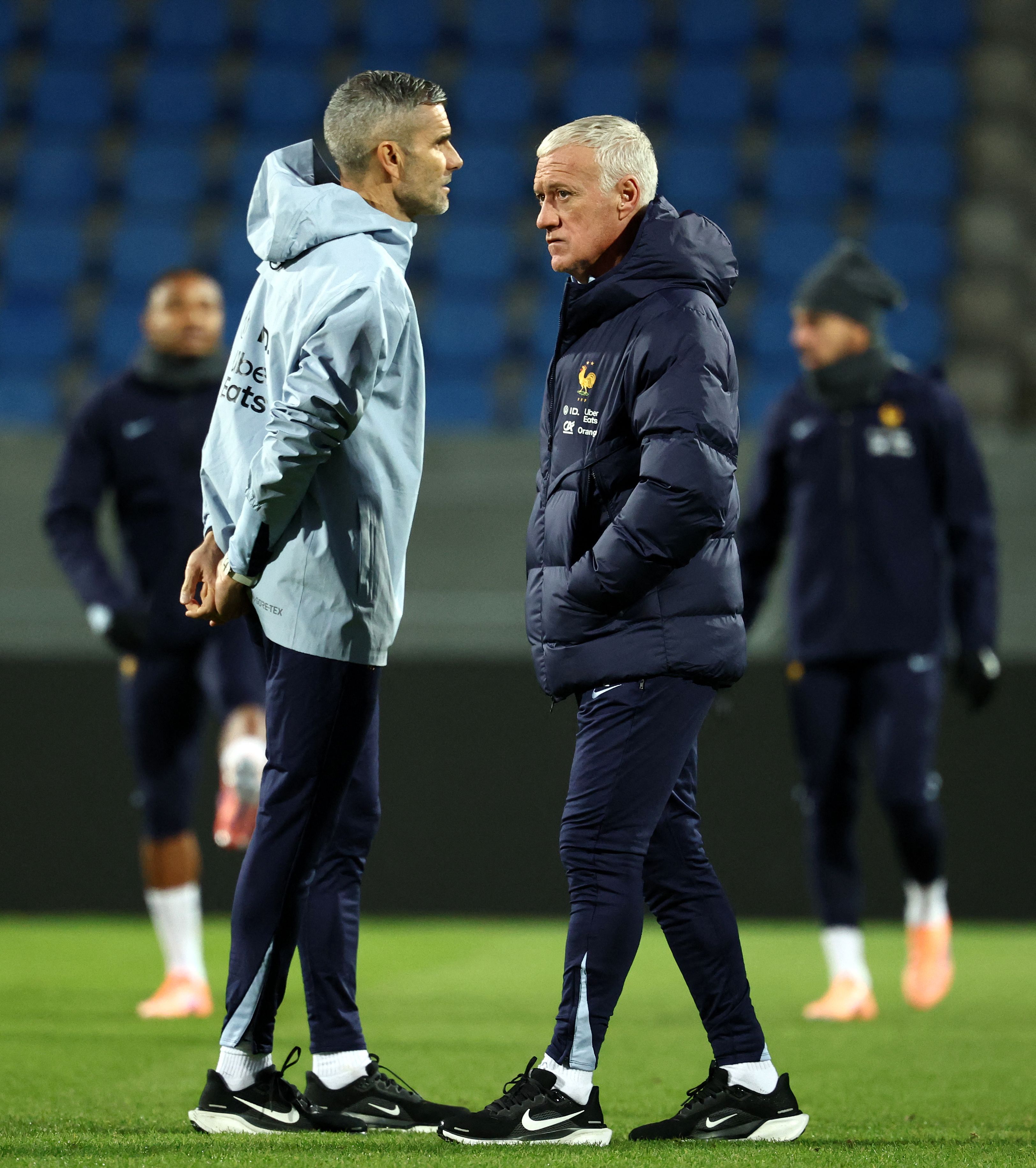 包含法甲战况：川崎前锋防线稳固，AC米兰进攻受阻，浓眉成最佳的词条